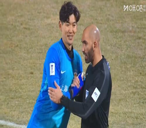 提前1轮备战下赛季亚冠！中超冠军3平4负，赛后：颜骏凌笑开颜