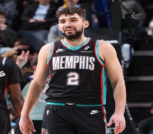 3年2766万！杰罗姆复出爆发，骑士不该放走他