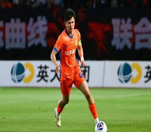 泰山1天宣1个，陈泽仕续约5年下个该轮到依木兰了围绕4新星建队