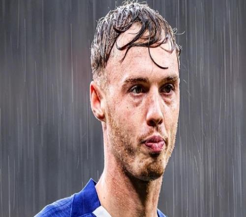 切尔西2球领先被利兹联逼平，主帅换人失水准，裁判判罚左右赛果