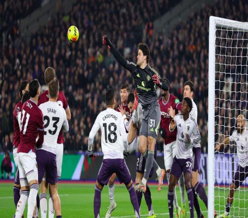 英超神剧情：替补神锋96分钟绝平7.2亿豪门11倒数第3无缘5连胜