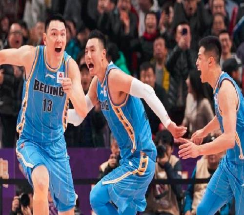 最后一个赛季！首钢36岁老将谈退役，球迷褒贬不一，评论两极分化