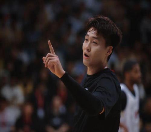赵睿就发表不当言论向球迷道歉，CBA公告：停赛3场、罚款5万元，北京首钢篮球俱乐部核减联赛经费5万元
