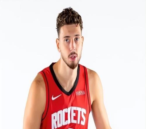 火箭102105快船4坏消息！伊森被虐，申京决胜期不该上，失误21个