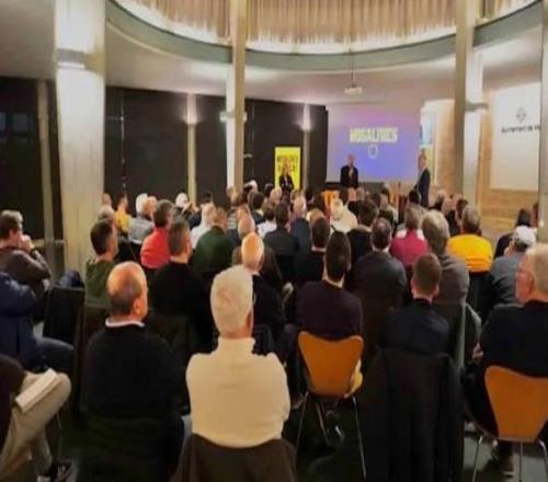 巴萨主席候选人丰特：我们在为夏窗做准备，已确定34个位置