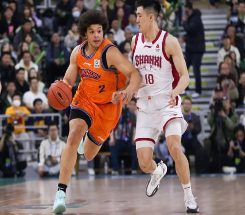 再夺俱乐部杯冠军！两大引援作用不可估量，上海今年或创CBA历史