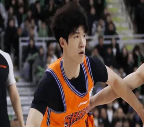 上海胜山西卫冕杯赛4利好！内线无解，偰李永炜太稳，刘铮终回暖