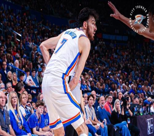 连番扎心雷霆！旧将19+11+4帽杰威腿筋再伤惨败雄鹿难保68胜