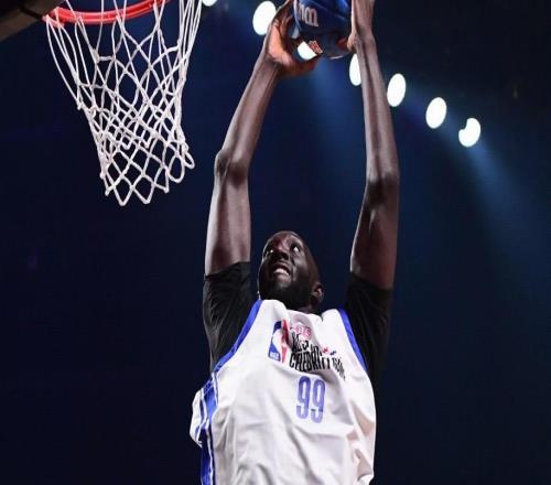 宁波外援法尔参加NBA全明星名人赛，狂轰21分20板5帽