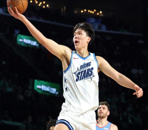 5中4，8分钟砍10分2板！斯普利特看到了杨瀚森值得更多上场时间