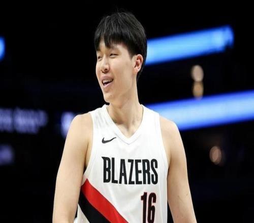 NBA全明星杨瀚森闪耀全场，最想和偶像约基奇聊天