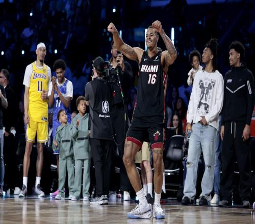 全部垮掉，球迷态度：怎么评价如今的NBA扣篮大赛