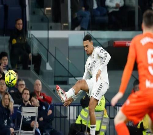 龙赛罗盛赞阿诺德：太杰出了，他的黄金右脚闪耀着惊人光芒