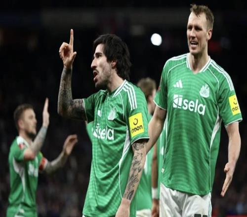 TA：托纳利从未向纽卡表达过离队意愿，球队内部很烦各种传闻