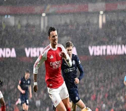 足总杯疑似伤退本怀特：我没受伤