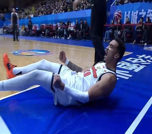 没有新外援！广东队战略性放弃本赛季，朱芳雨有望抢下国手内线