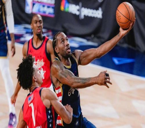 连场绝杀！爱德华兹一攻一防反超比分，福克斯压哨三分绝杀