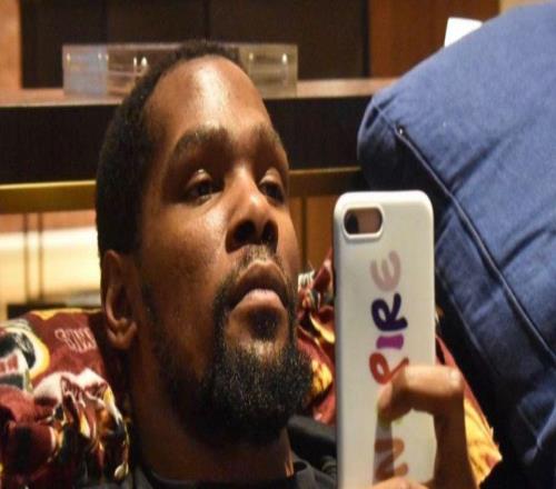 杜兰特疑似小号引热议！吐槽火箭和太阳队友名嘴直言无风不起浪