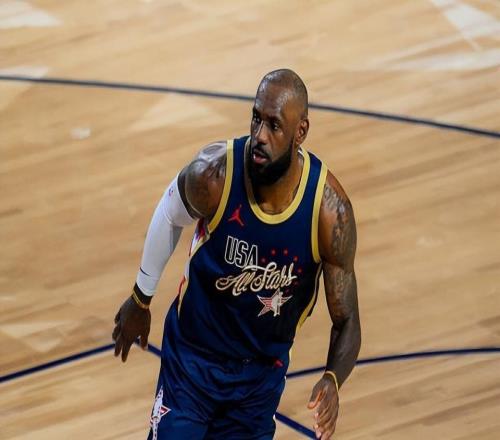 湖人锋线球星：最重要的是保持健康，接下来我们要开始短跑冲刺了