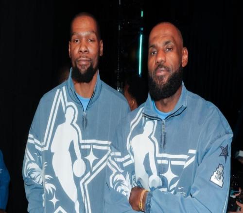 勒布朗为自己戴皇冠！米切尔再度盛赞暗藏玄机美媒：绝无仅有