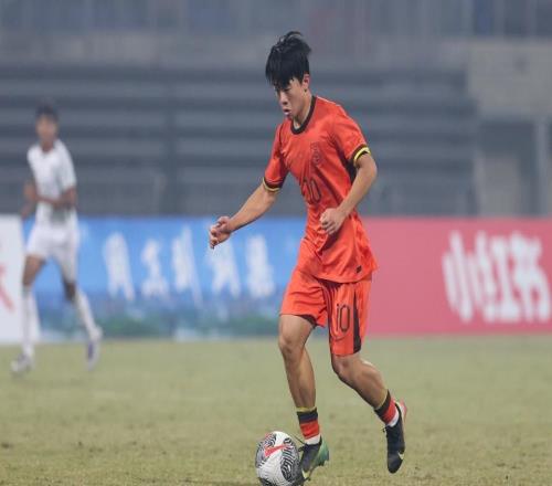 邝兆镭加盟海牛！媒体人热议：还是“半成品”，中超没那么容易