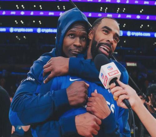 官宣签约！38岁老将回归！3换0年度最佳交易