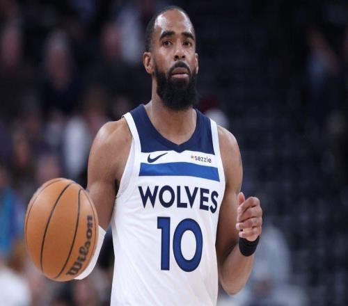 已签约，在交易截止日被2次交易后，迈克康利正式与森林狼续约