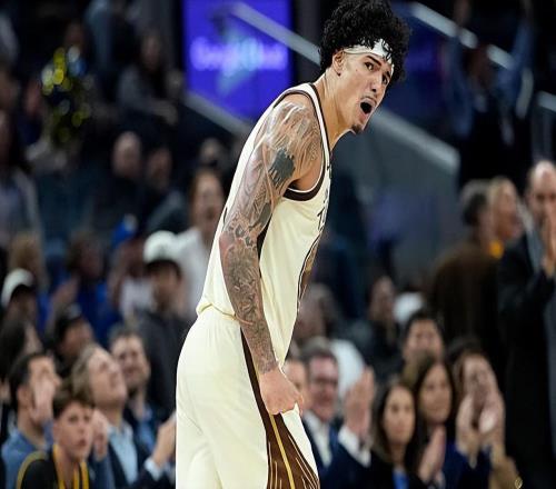 勇士内线老将：看到斯潘塞和桑托斯站稳脚跟，令人感到非常欣慰