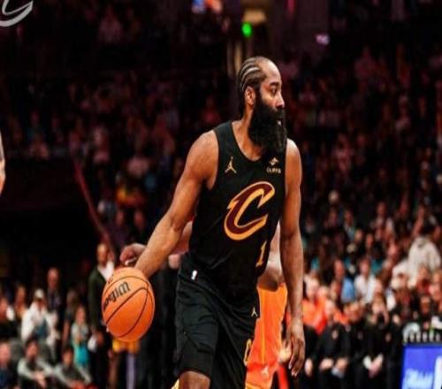 7连胜！阿伦26+14，米切尔轰32+4，哈登成首发第一，骑士又赌赢了