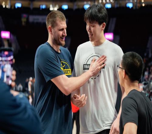 狂胜54分创历史！约基奇32+9+7+4断破纪录杨瀚森战偶像手感冰凉