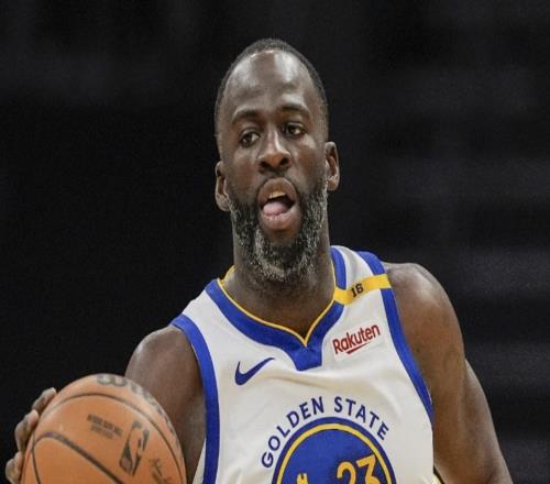 勇士老板：格林从未被纳入交易讨论，也未被摆上货架