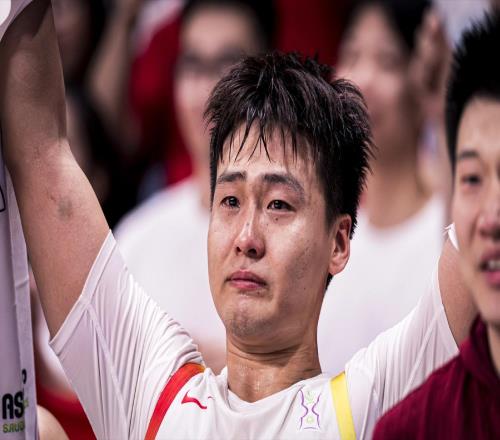 男篮后卫10选5！徐杰没机会，赵继伟顶替老队友，庞峥麟有1点收获