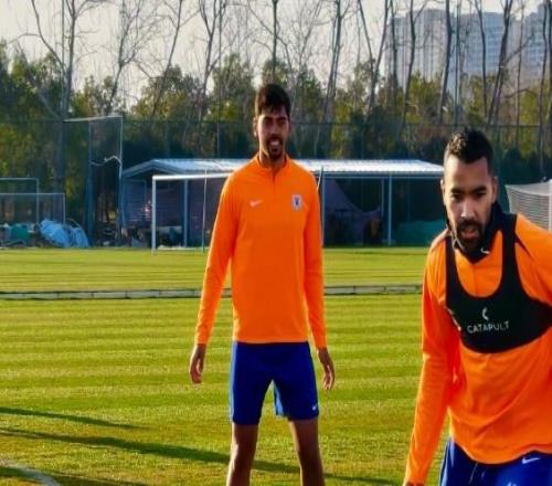 泰山队35人名单浮现，球队年龄结构更合理，敲定两场热身赛