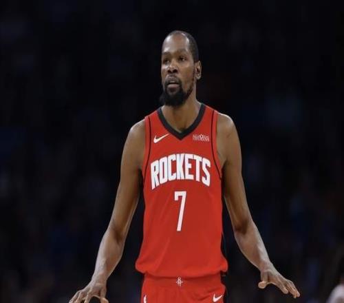 大逆转！火箭落后13分实现反超：杜兰特低开高走，申京13分4助