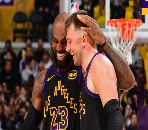 场均33分8板9助，数据确实不会说谎！作为球队老大，你被误解太久