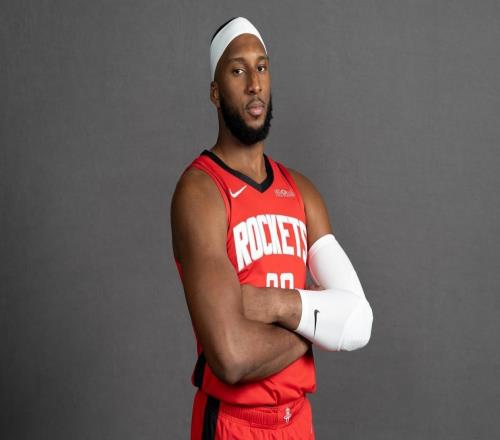 火箭队2阵升级！万金油前锋顶替5+3大闸，底薪首发已具备交易价值