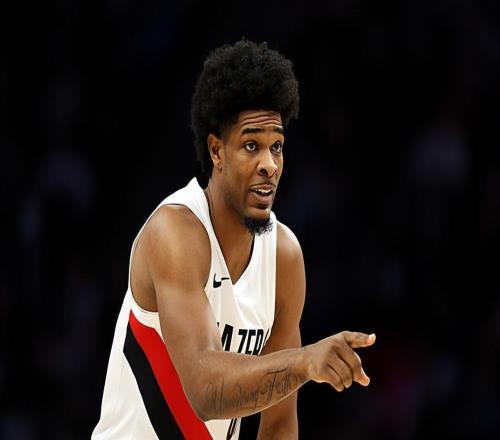 打出了灾难级的表现，开拓者后场新星的稳定性还有待提升