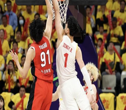 媒体人：曾凡博因伤提前结束本次国家队之旅