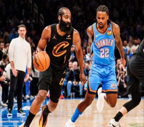 无缘23分逆转！米切尔20+7裁判引争议，7人上双，哈登20+9犯错