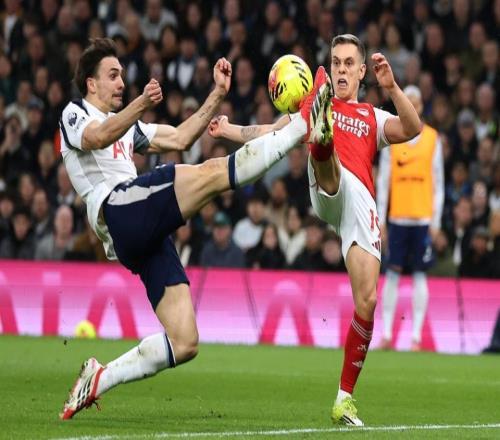 3连败加9轮不胜！热刺北伦敦德比遭降维打击领先降级区仅4分