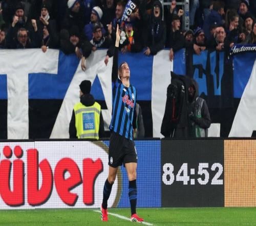 帕萨利奇为亚特兰大在意甲打进50球，同期意甲中场仅次于恰20