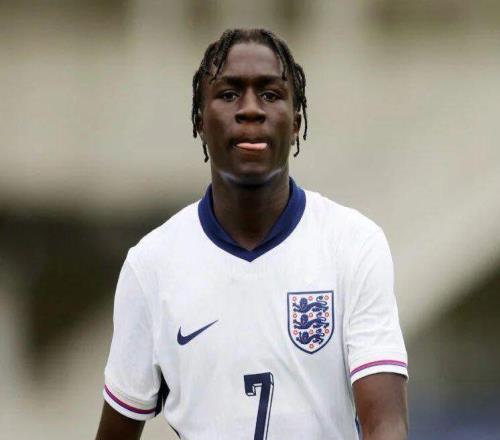 18球天才身价25万欧，英超球队却要价5000万英镑，利物浦曼联争抢