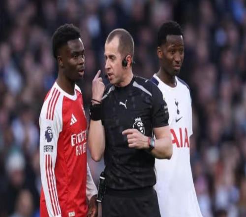 内维尔喷北伦敦德比裁判设备故障：完全胡闹，这可是关键战役