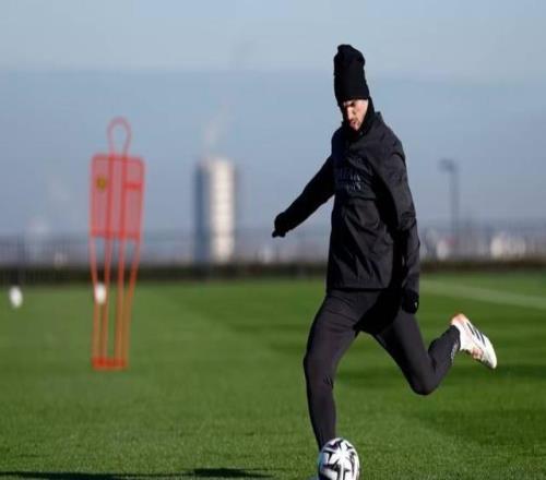 巴黎官方：登贝莱和马尤卢恢复个人训练，鲁伊斯继续单独训练