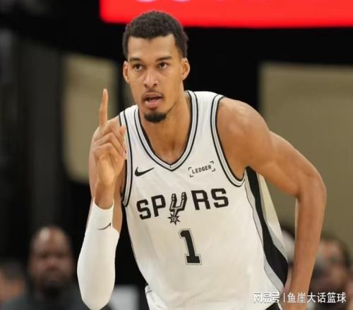 9连胜！文班21+17+6封盖，坎宁安26中5毫无借口，福克斯全队第一