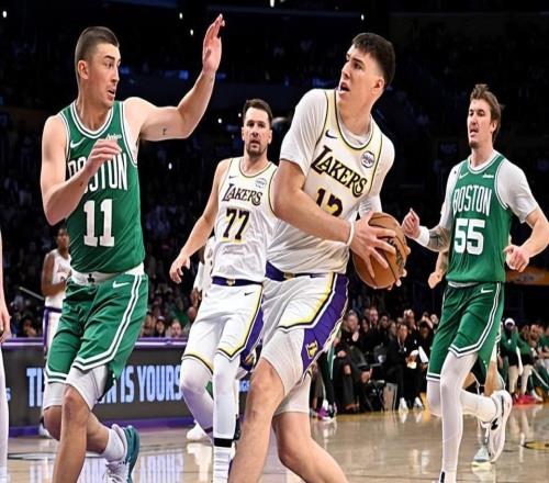 能力有限，但湖人锋线新星却被迫承担了远超出个人能力的责任