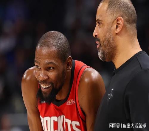 火箭赢球仍存顽疾，杜兰特创纪录！史密斯该夸，湖人放弃一人正确