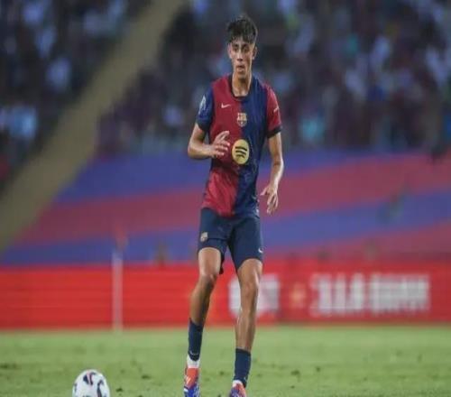 新布斯克茨！18岁巴萨中场新星获盛赞：得分能力比布教授更强