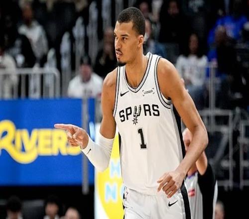 窒息防守，文班亚马登场35分半砍21分17板4助6帽