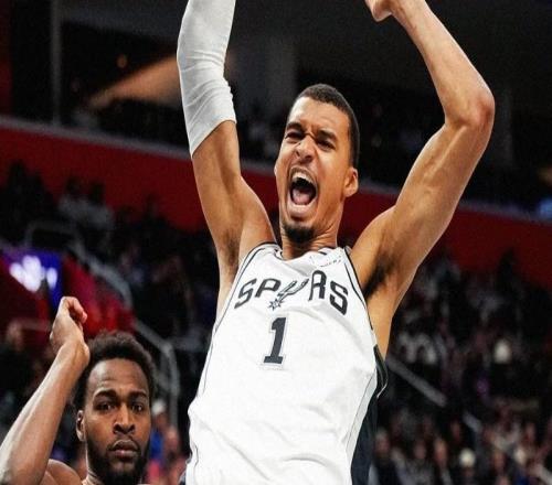 文班：活塞的风格就是强硬身体对抗，我摔倒的次数确实有点多